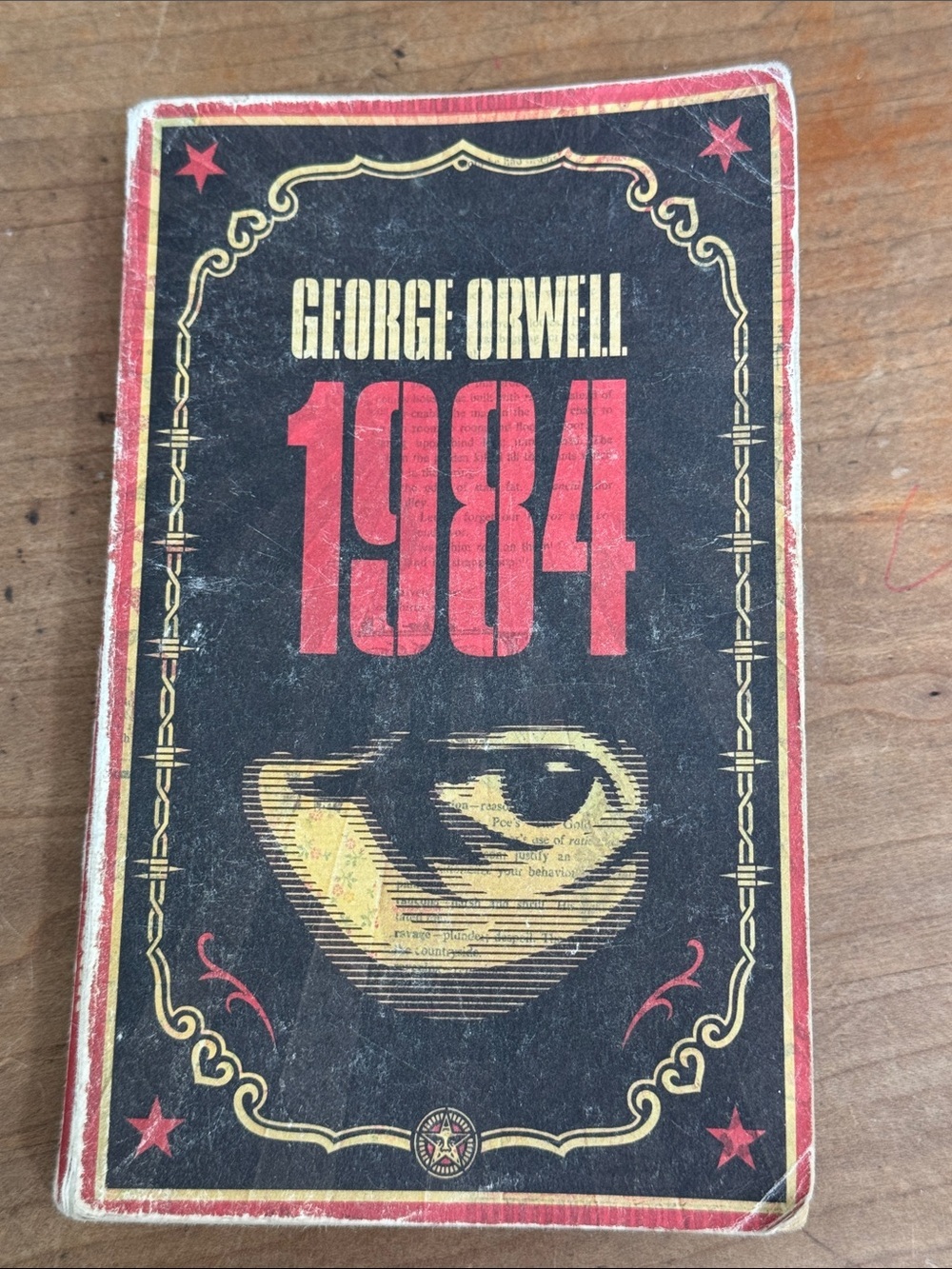 George Orwell 1984 paperback Book - vintage 1994 edition - Picture 1 of 12